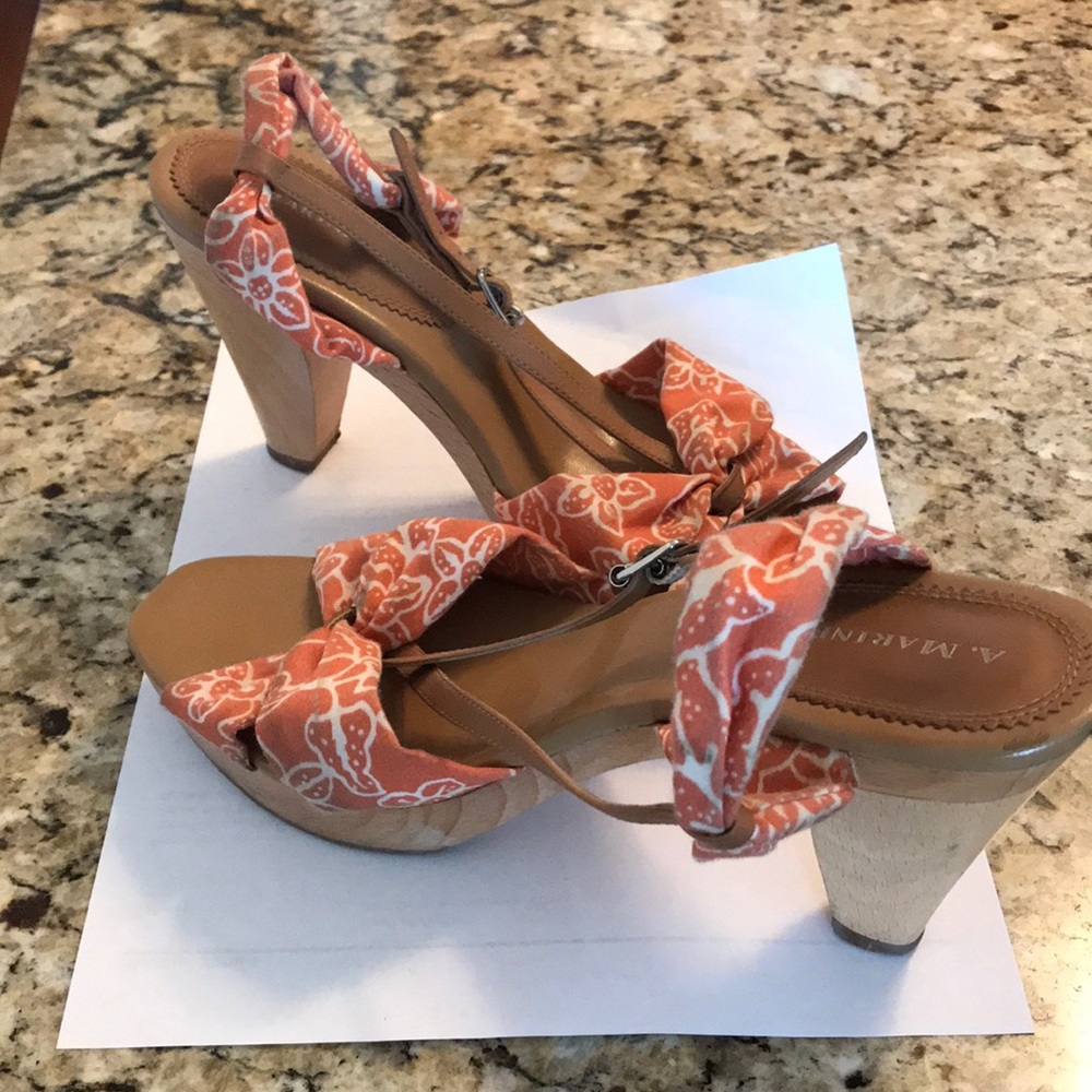 A. Marinelli heeled sandals sz 7